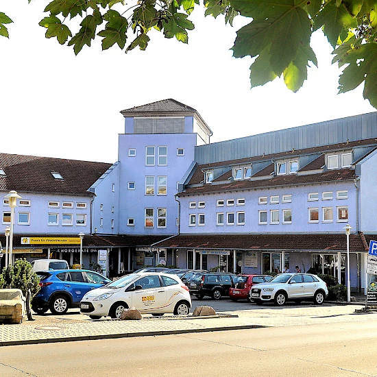 Ihre Apotheke mit Herz – für Jung und Alt!